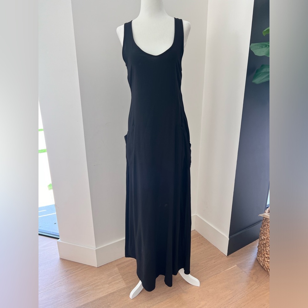Black maxi dress with pockets